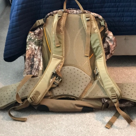Cabela’s bow and rifle backpack - Picture 3 of 5